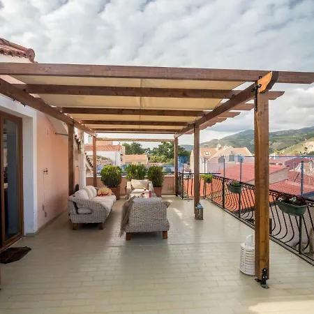 Nikos Attic With Large Terrace Argostolion